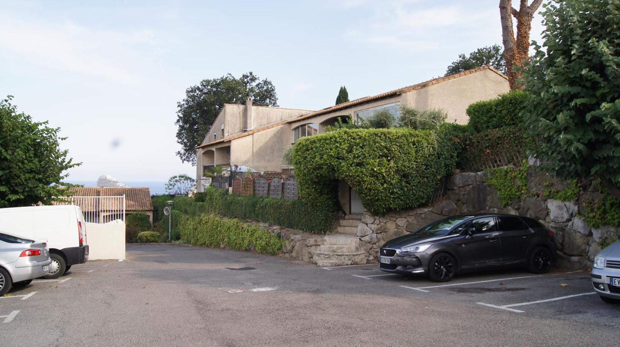 Charmant 2P Au Calme, Jardin, Piscine, Vue Panoramique Et Stationnement Villeneuve-Loubet Ngoại thất bức ảnh